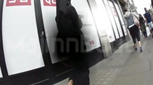 Мъж с куфар със съпругата й влиза и продава евтина porno jensko praznene обеца