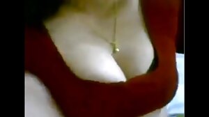 Слепият човек се наслади анални секс клипове на гореща свирка от MILF Nina Elle, след като тя масажира члена му