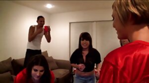 Невероятната мадама Sera Ryder поема porno klipove onlain два масивни петела